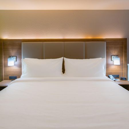Holiday Inn Express & Suites N Waco Area - West By Ihg Buitenkant foto