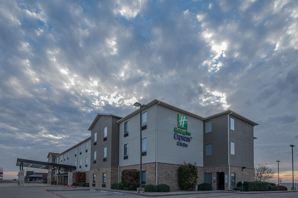 Holiday Inn Express & Suites N Waco Area - West By Ihg Buitenkant foto