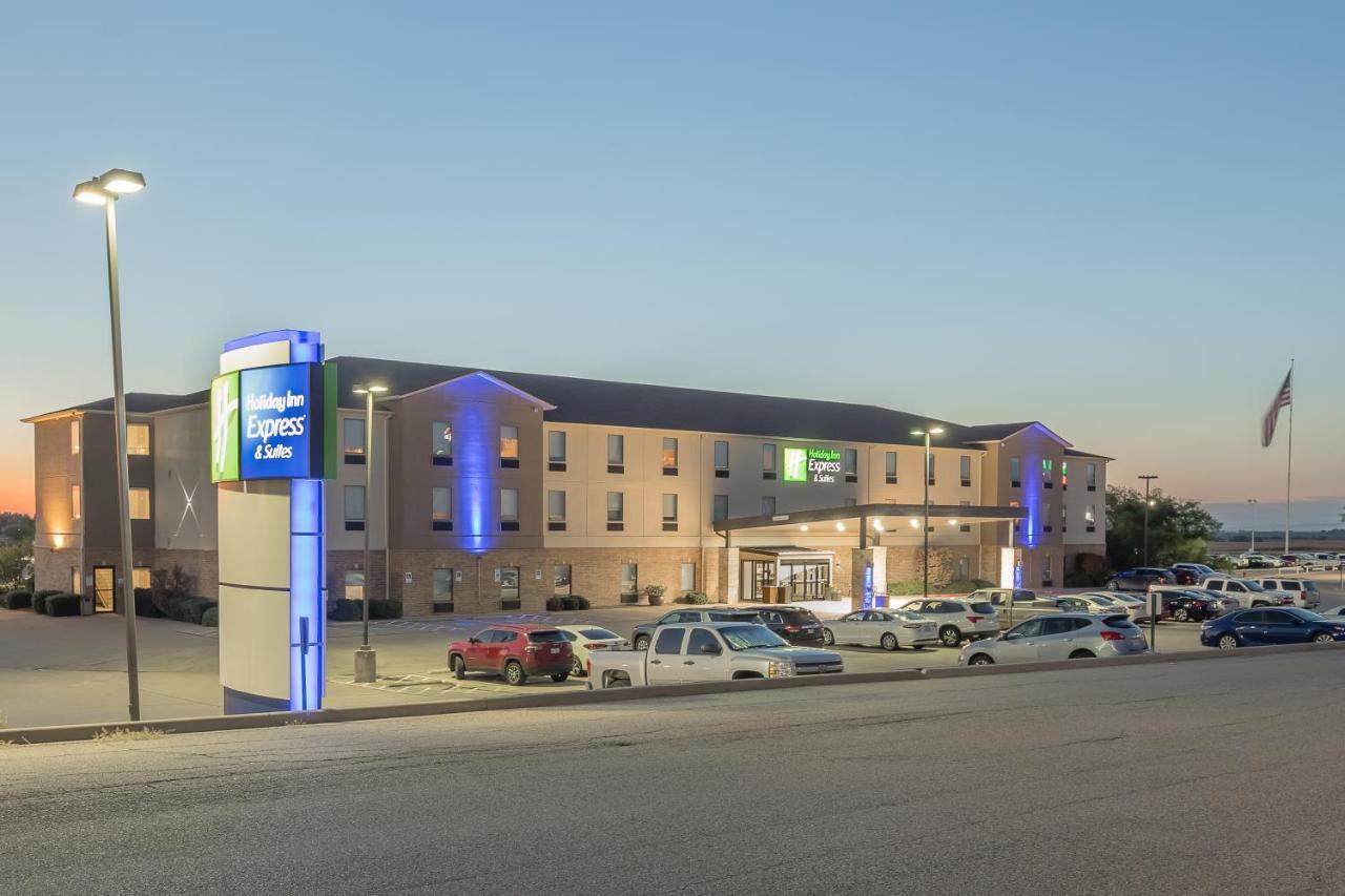 Holiday Inn Express & Suites N Waco Area - West By Ihg Buitenkant foto