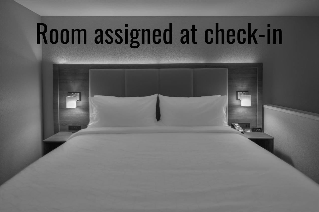 Holiday Inn Express & Suites N Waco Area - West By Ihg Buitenkant foto