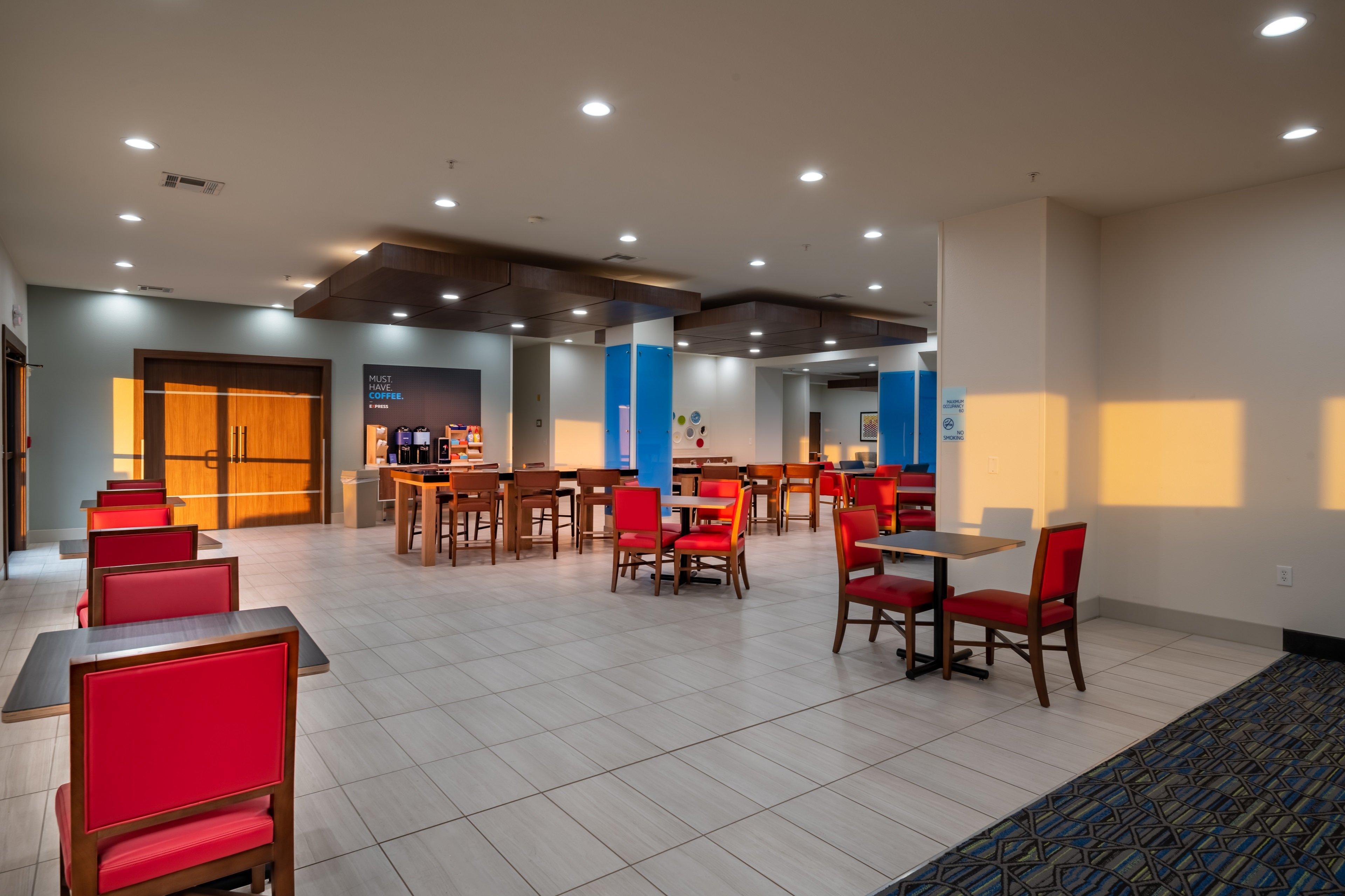 Holiday Inn Express & Suites N Waco Area - West By Ihg Buitenkant foto