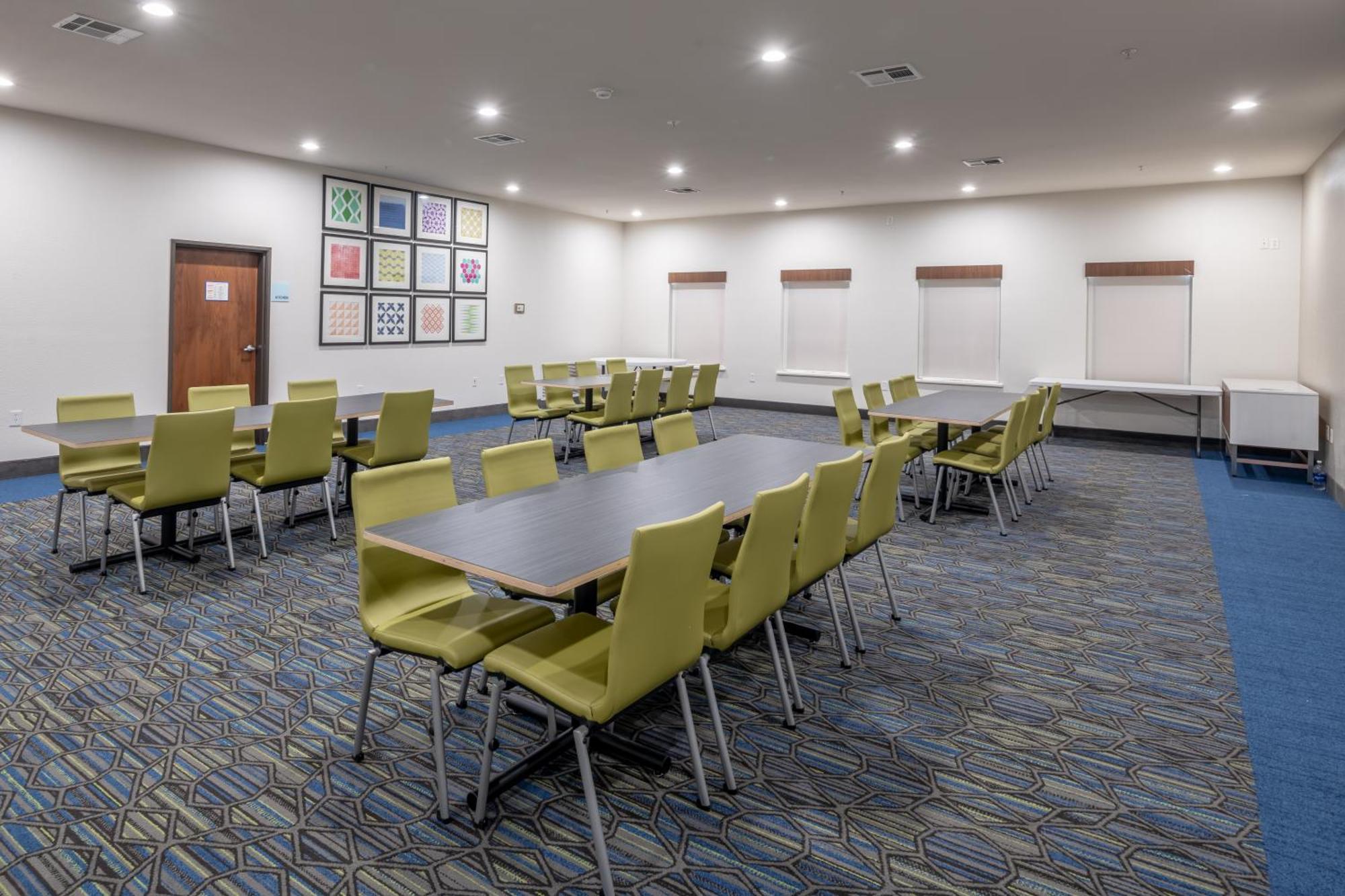 Holiday Inn Express & Suites N Waco Area - West By Ihg Buitenkant foto